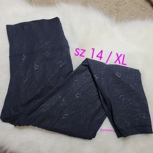 Lululemon Yogo Emboss Black Align High Rise Leggings Sz 14